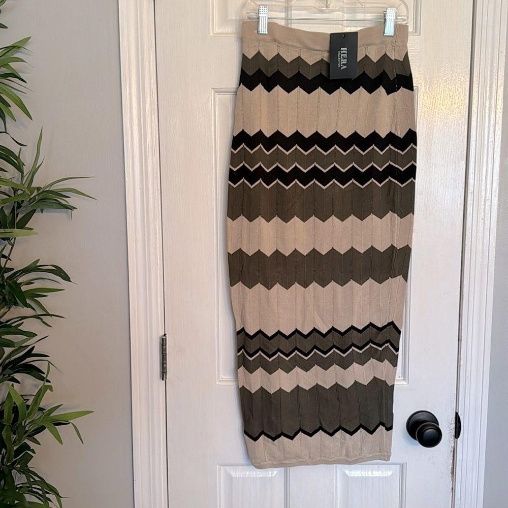 Hera Collection knitted stripped pencil skirt NWT S